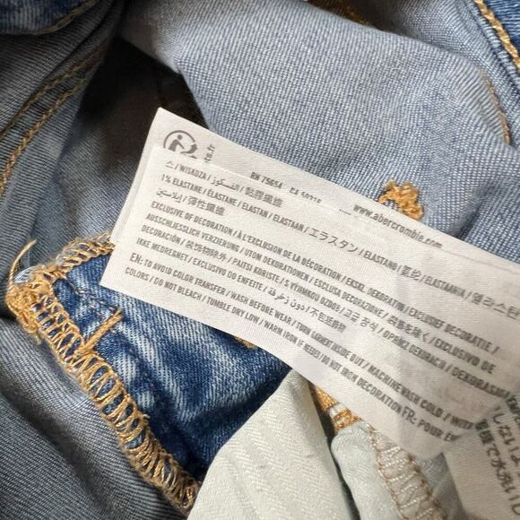 Abercrombie Kids High Rise Flare Blue Jeans Embroidered Flowers Size 13/14 Denim - Picture 6 of 8